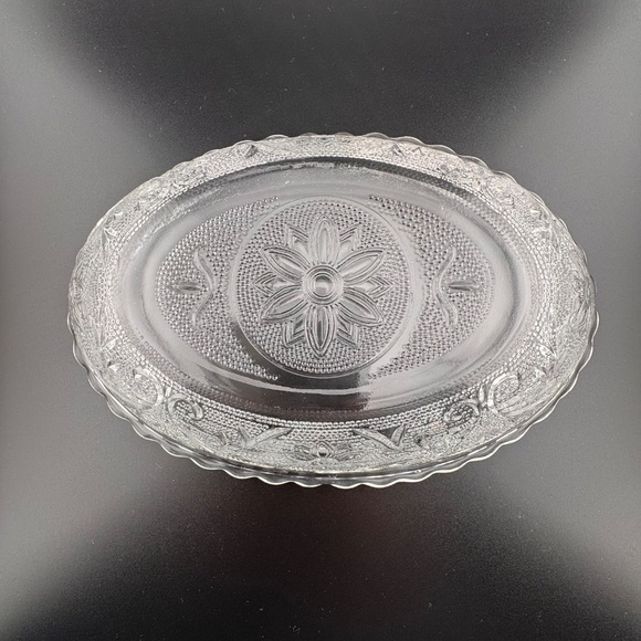 Anchor Hocking Oval Glass Dish Sandwich Pattern 8.5 in Vintage Depression Glass - Picture 3 of 3